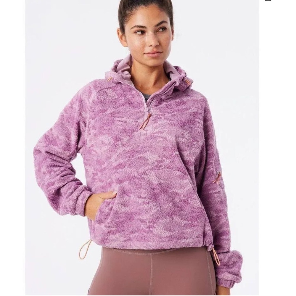 Outdoor Voices PrimoFleece 1/4 Zip Hoodie Provence Cloud Pink Camo Large